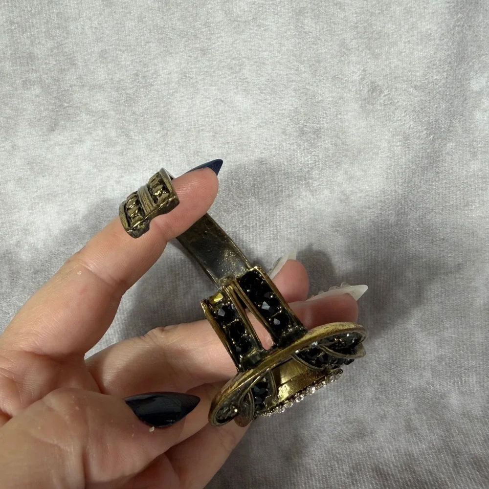 Vtg Gracie Lynn Quartz Cuff Watch Gold Tone‎ Rhinestone Clamper Bracelet Y2K
